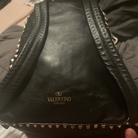 Valentino Garavani Leather ROCKSTUD Backpack - Picture 4 of 8